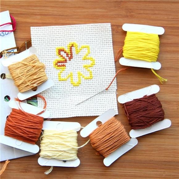 262 Pack Embroidery Thread Floss Kit Including 200 Colors 8 M/Pcs Cross Stitch - Picture 2 of 7